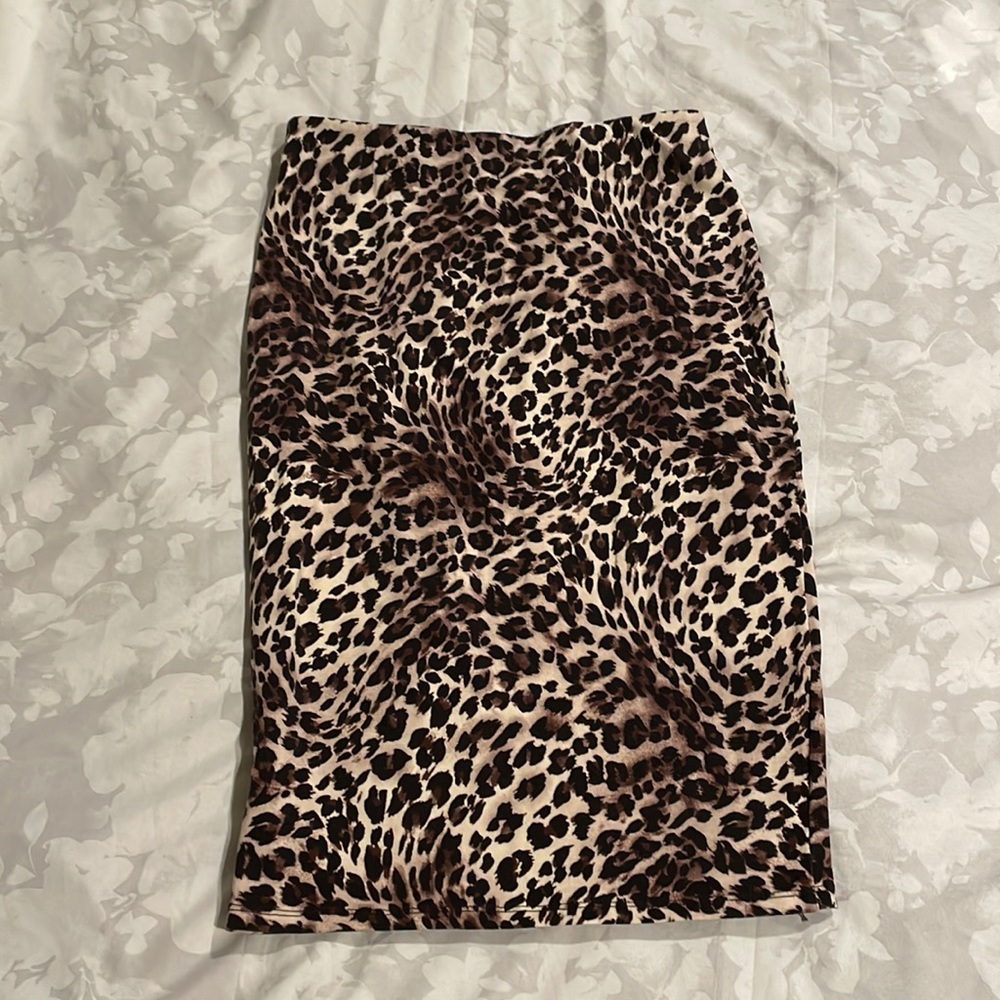 Animal print pencil skirt